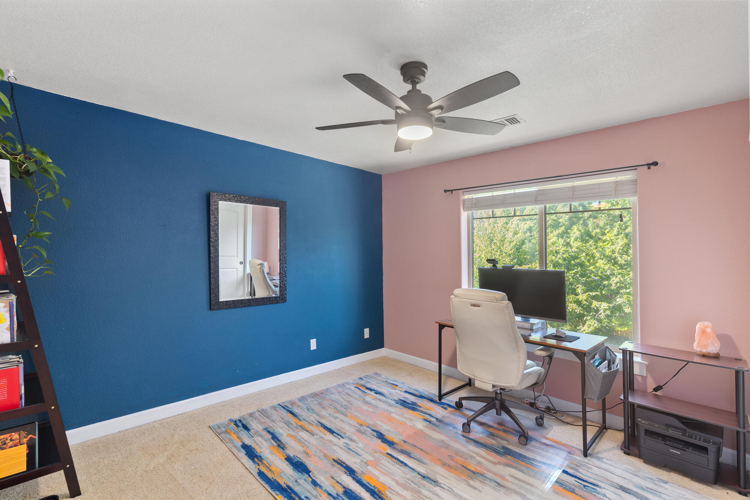 1032 Lithia Way