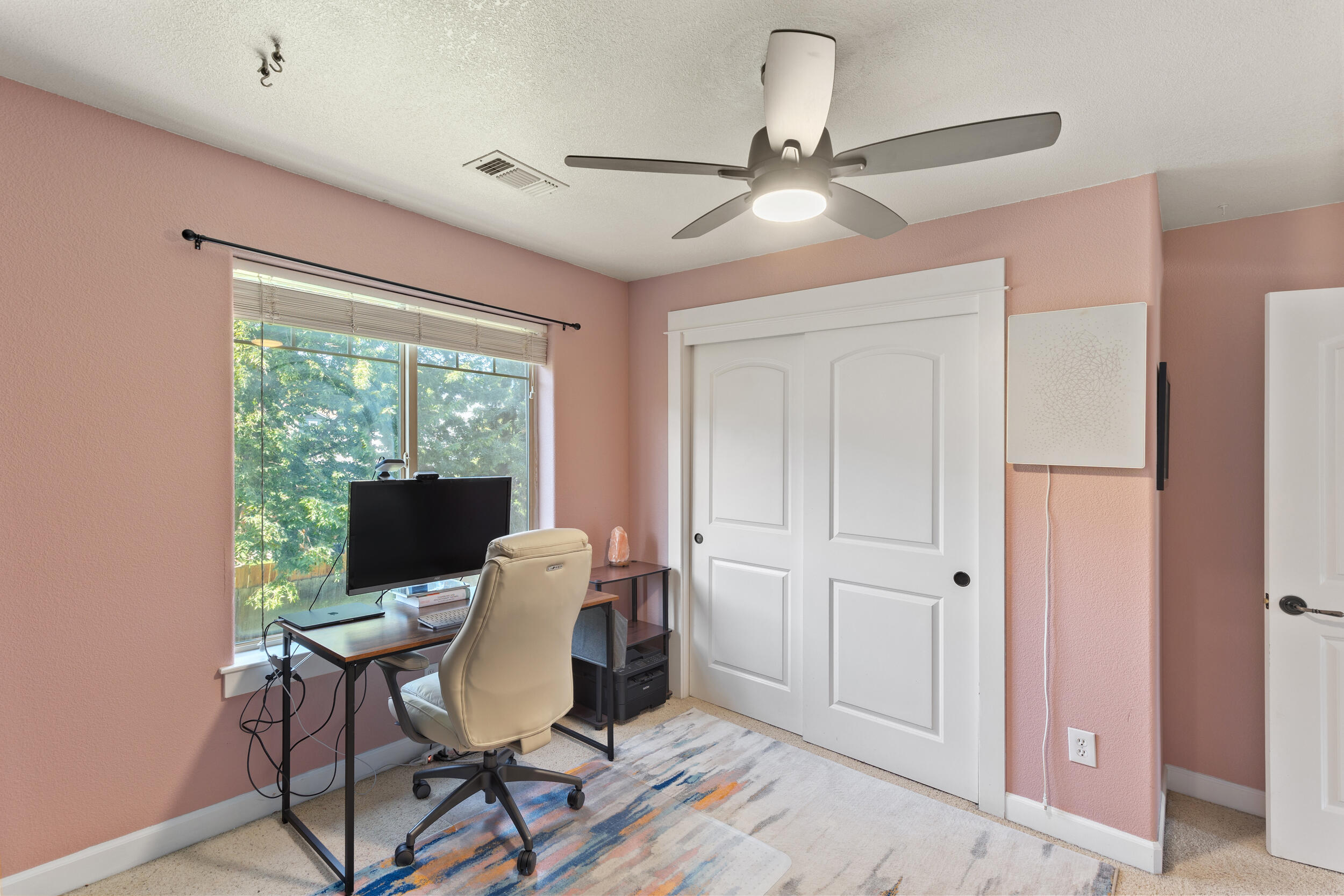 1032 Lithia Way