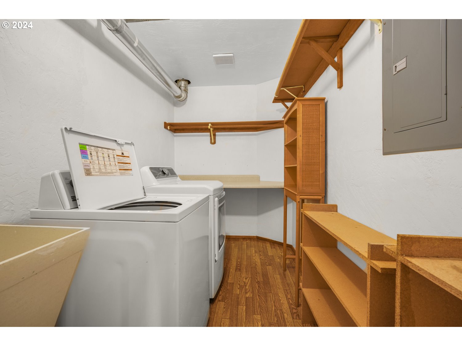 2626 NW 83RD PL, Portland