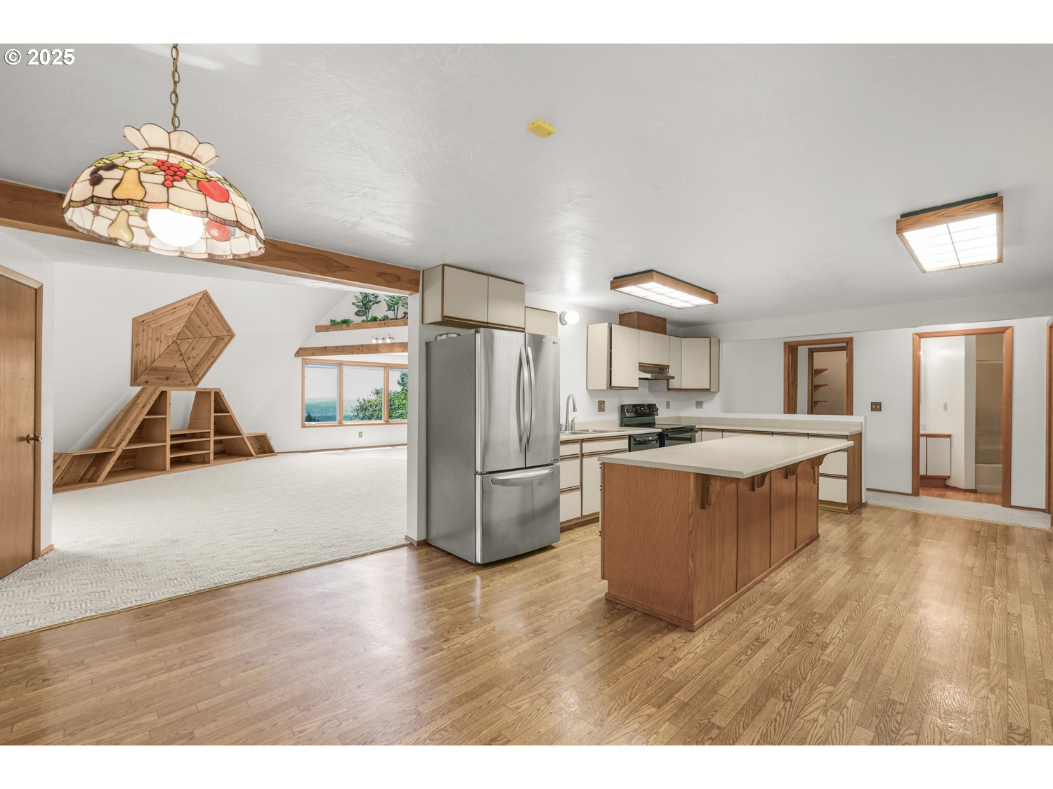 2626 NW 83RD PL, Portland