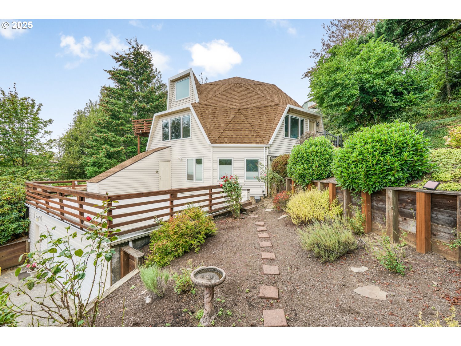 2626 NW 83RD PL, Portland