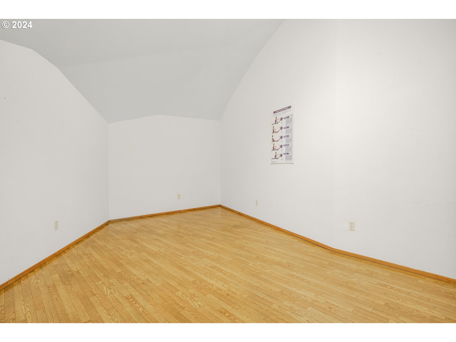 2626 NW 83RD PL, Portland