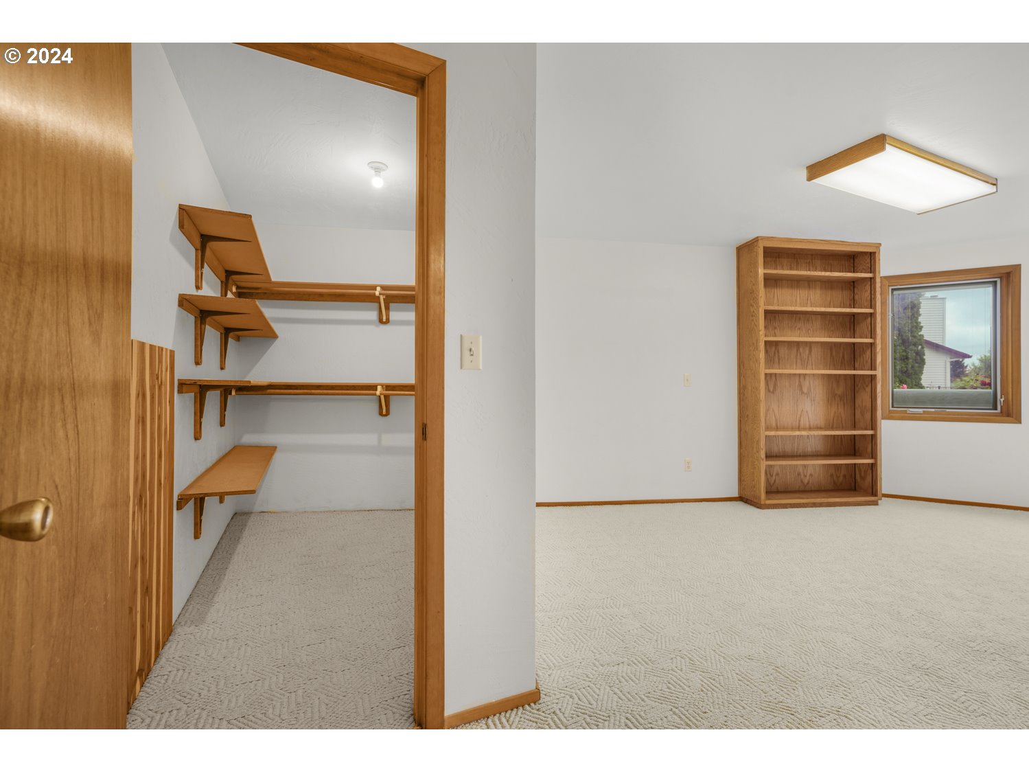 2626 NW 83RD PL, Portland