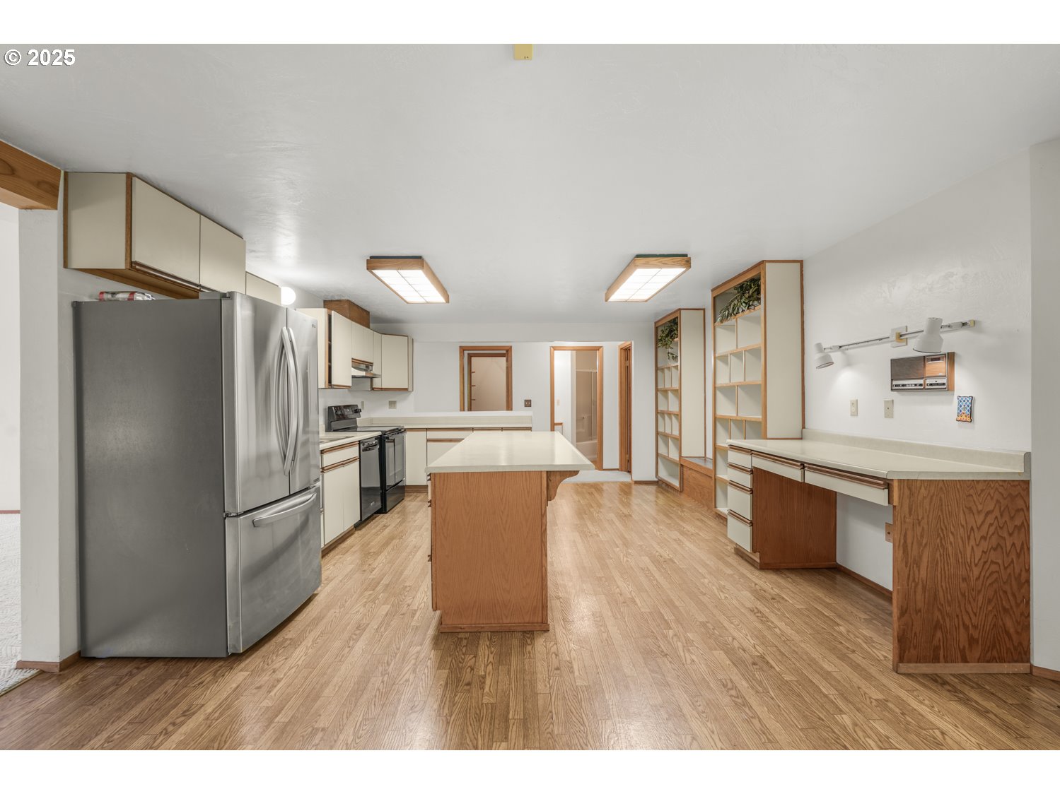 2626 NW 83RD PL, Portland