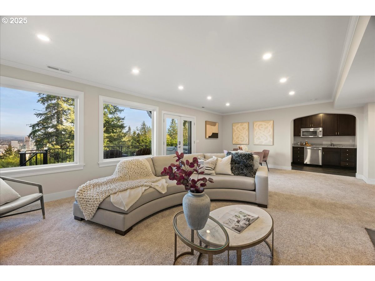 2869 SW CHAMPLAIN DR