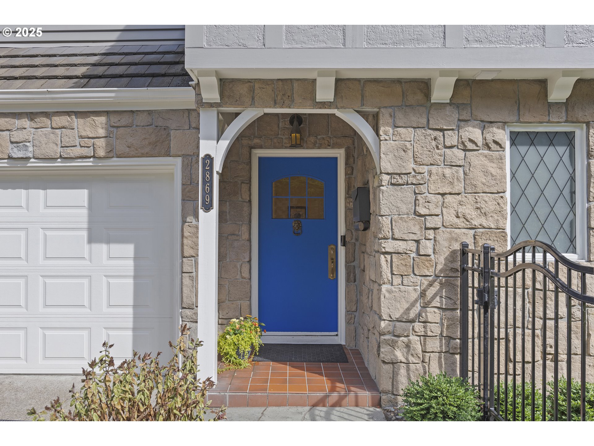 2869 SW CHAMPLAIN DR