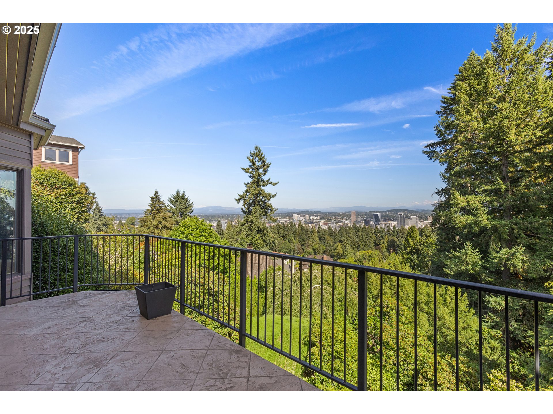 2869 SW CHAMPLAIN DR