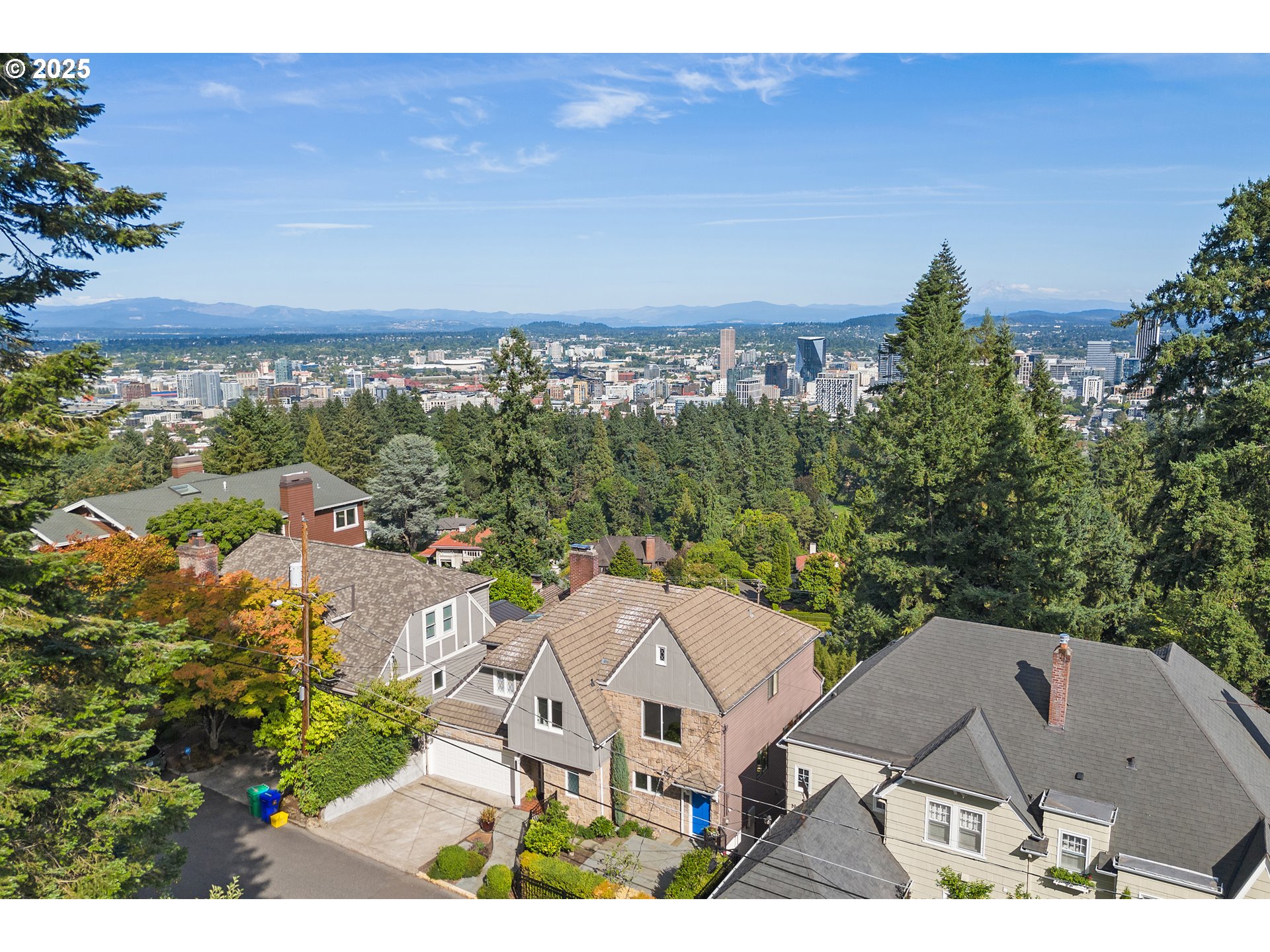 2869 SW CHAMPLAIN DR