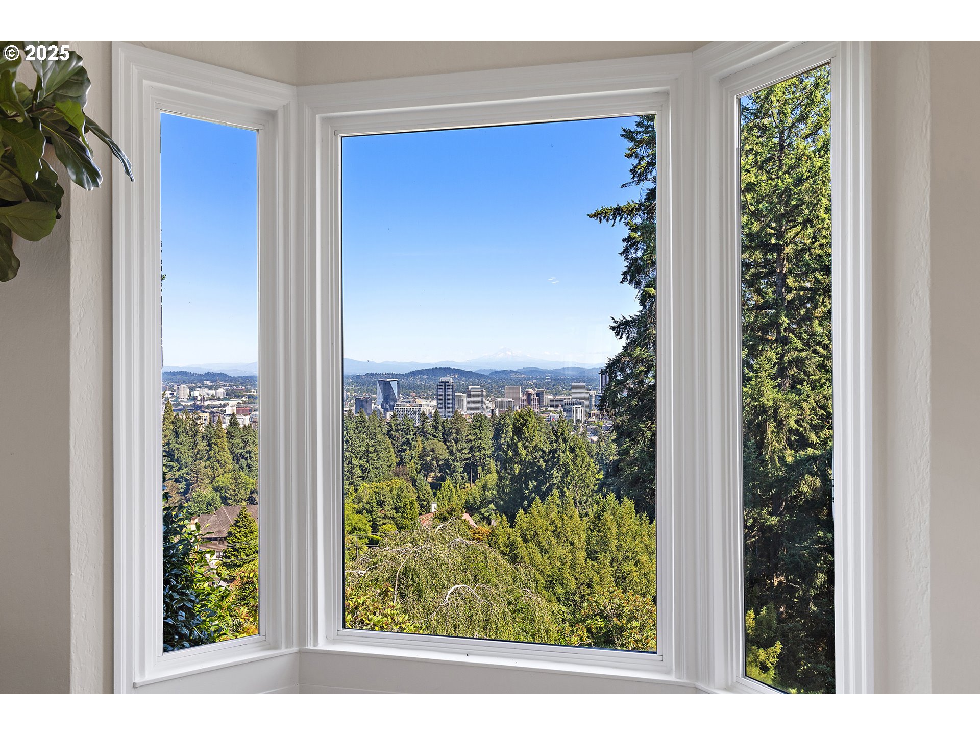 2869 SW CHAMPLAIN DR