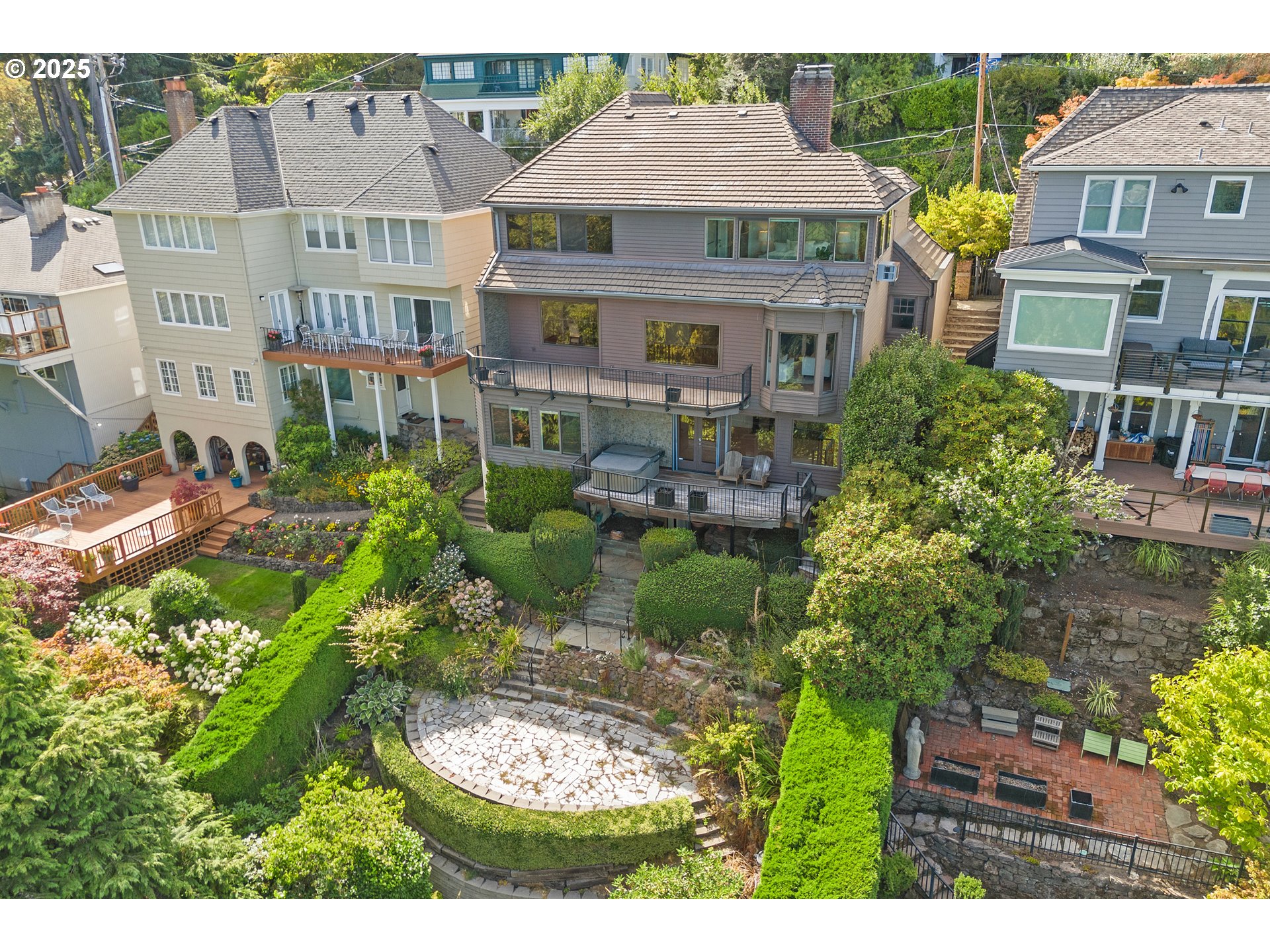 2869 SW CHAMPLAIN DR