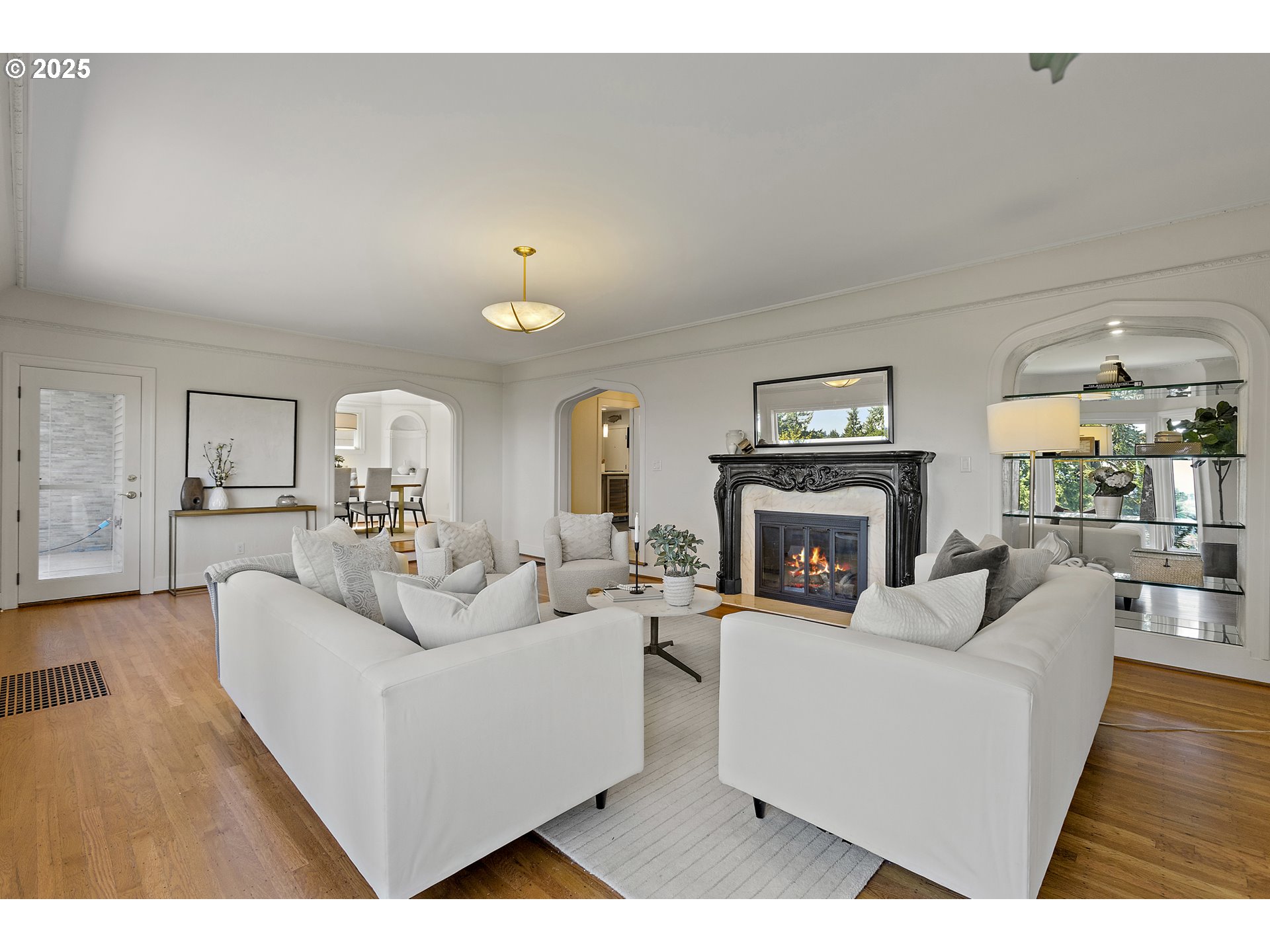 2869 SW CHAMPLAIN DR