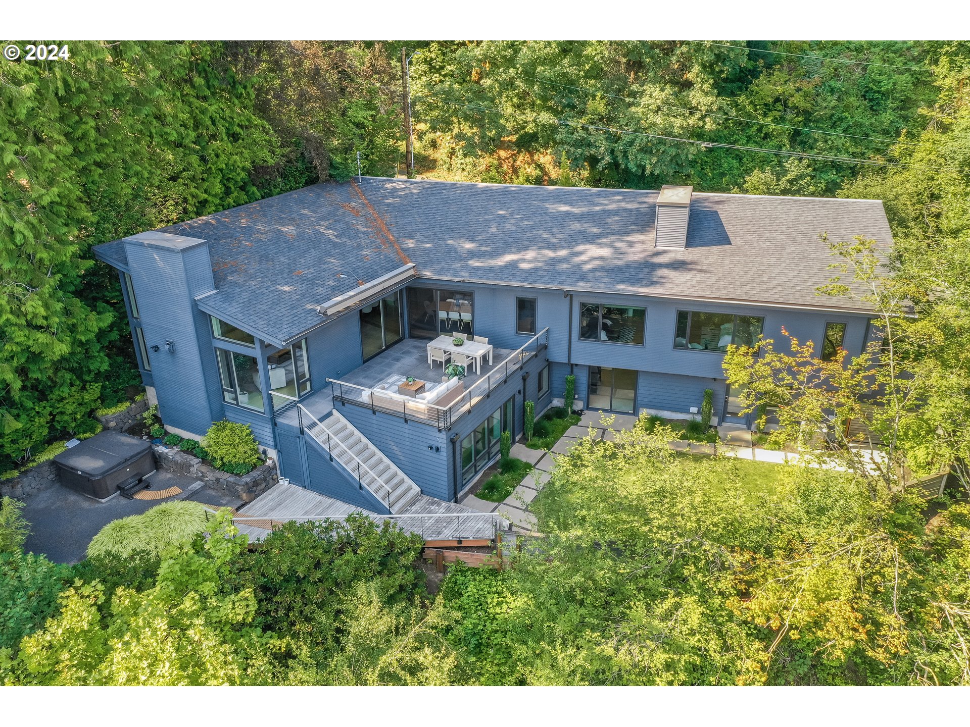 4255 SW BERTHA AVE