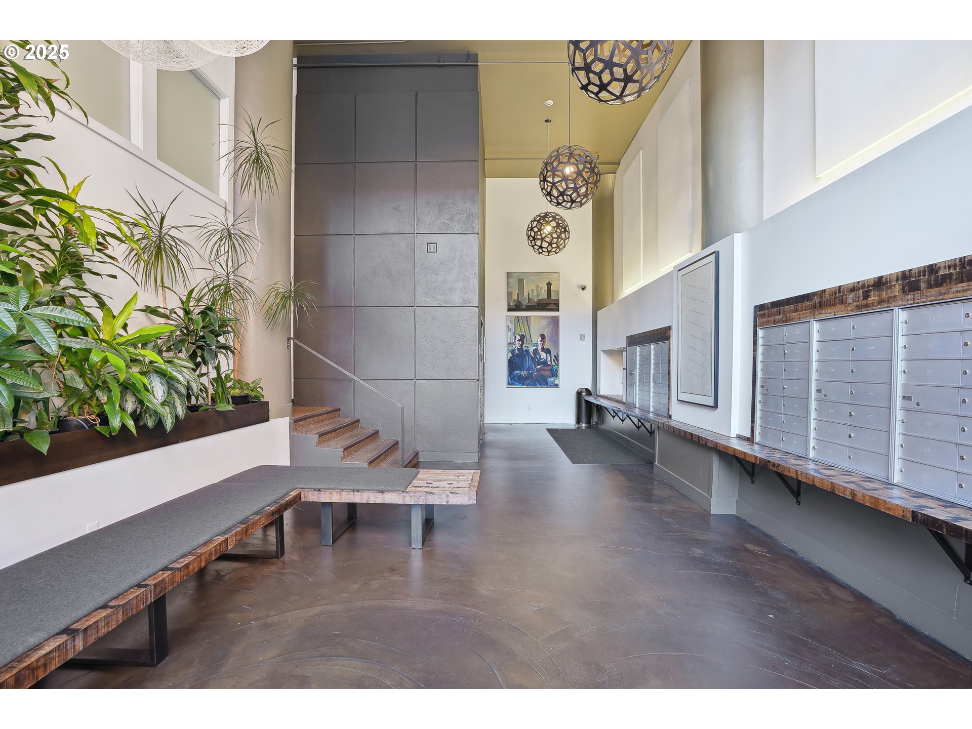 1314 NW IRVING ST 701