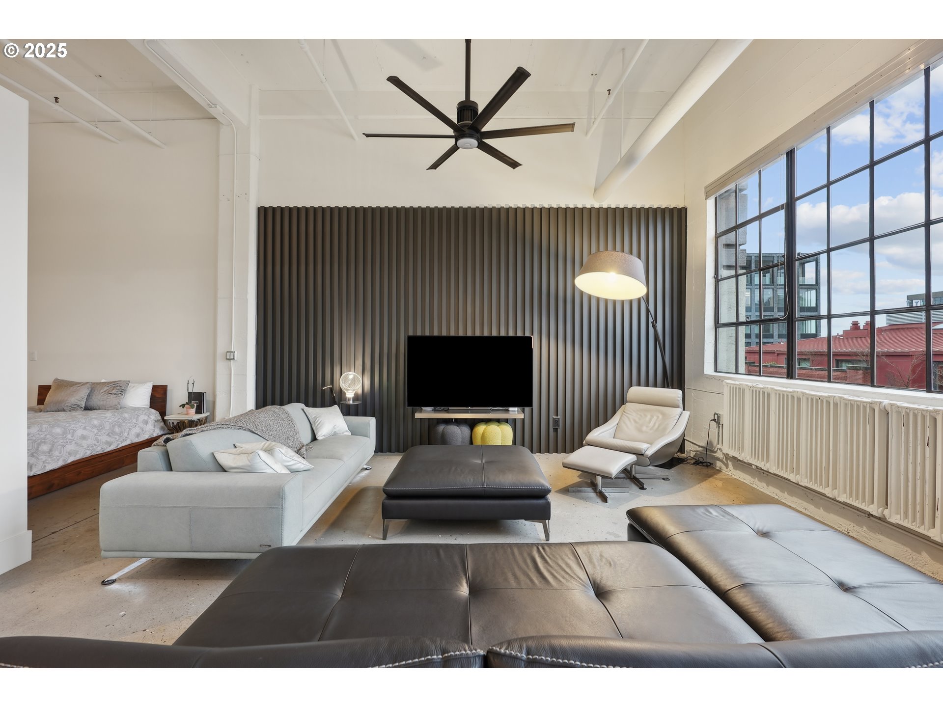 1314 NW IRVING ST 701