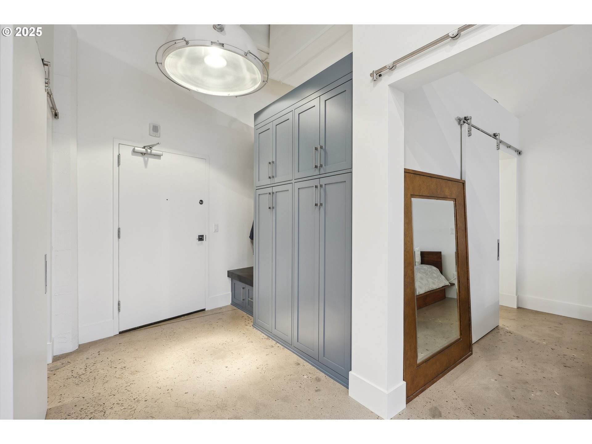 1314 NW IRVING ST 701