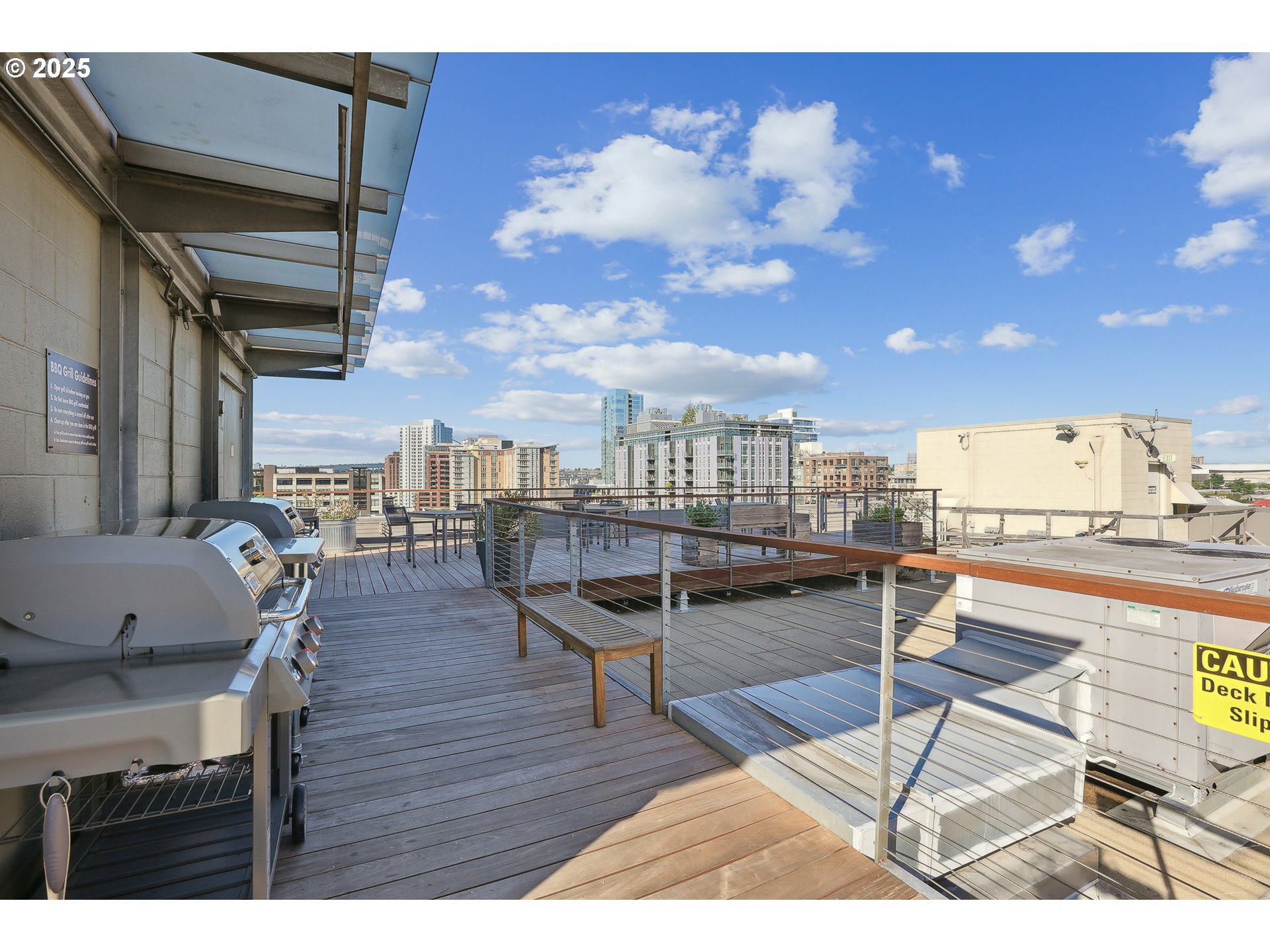 1314 NW IRVING ST 701