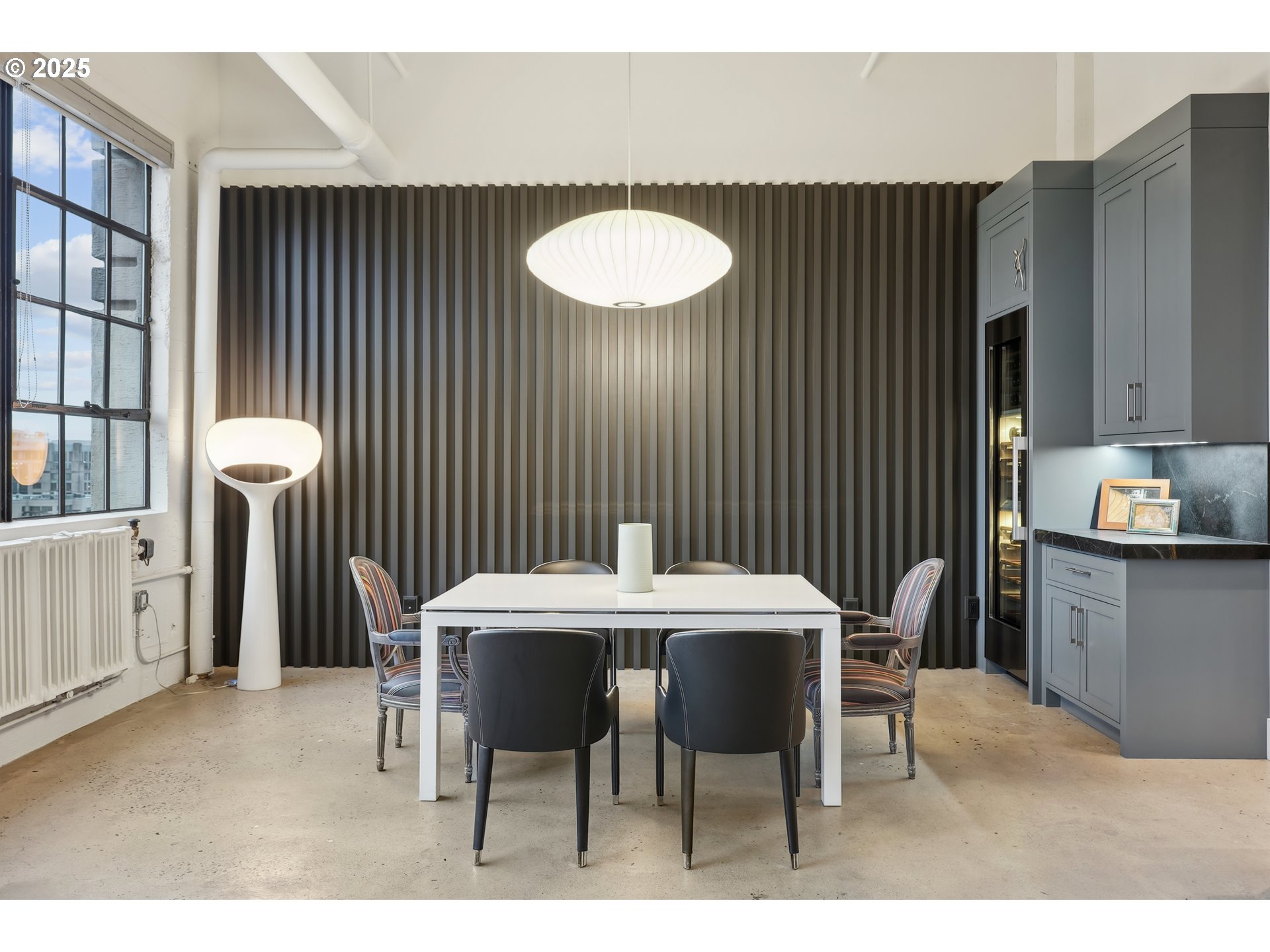 1314 NW IRVING ST 701