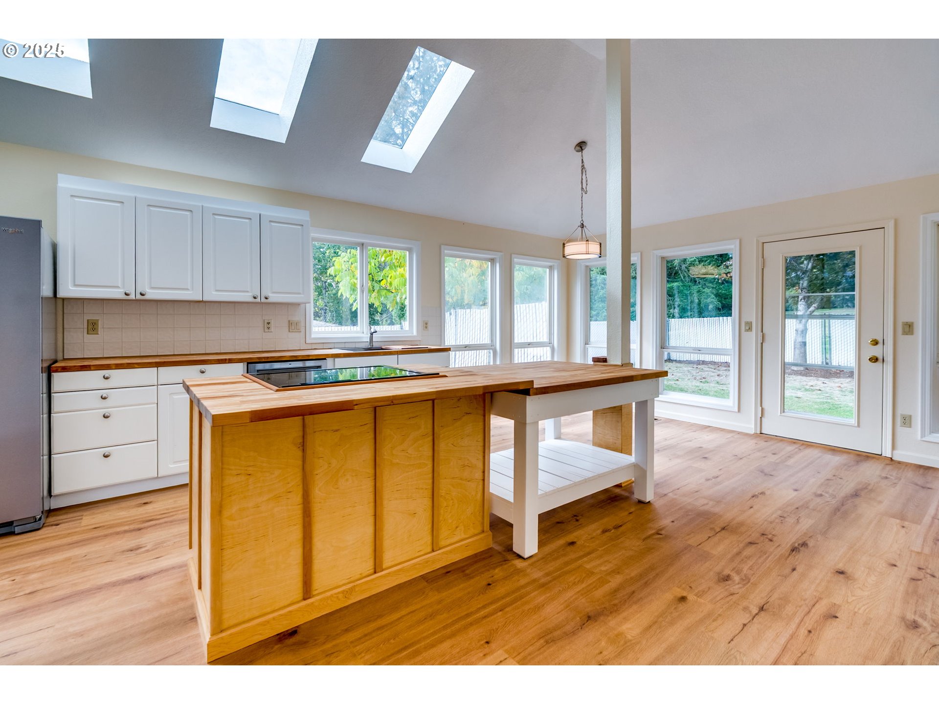 7912 SW SKYHAR CT, Portland