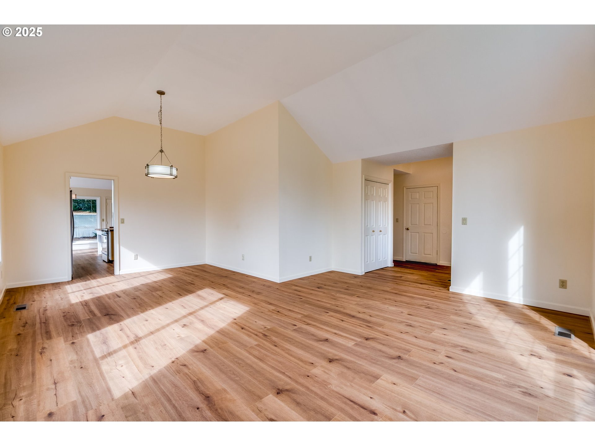 7912 SW SKYHAR CT, Portland