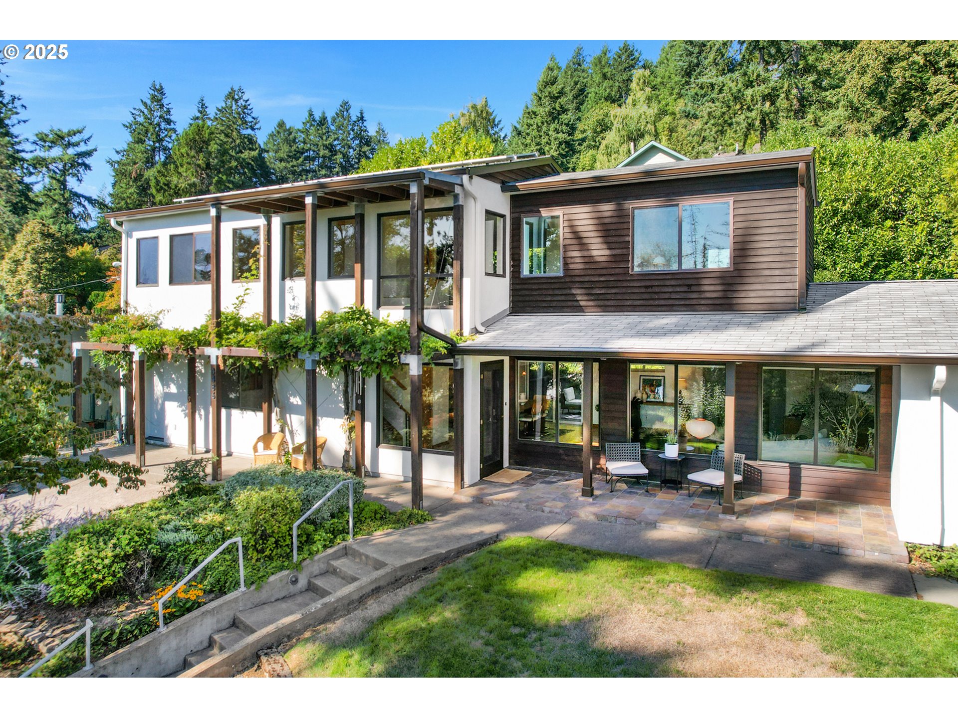 4486 SW WASHOUGA AVE