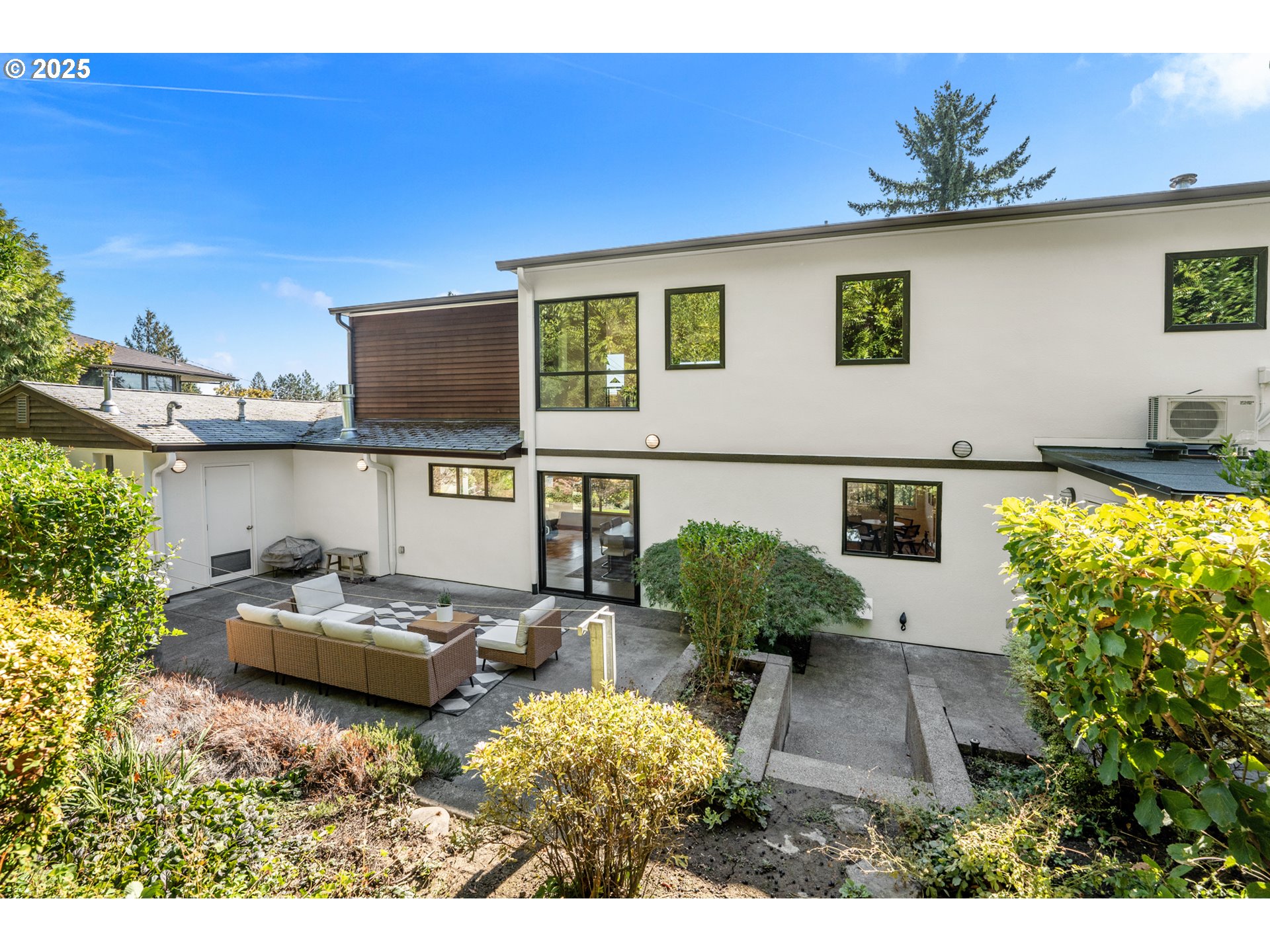 4486 SW WASHOUGA AVE