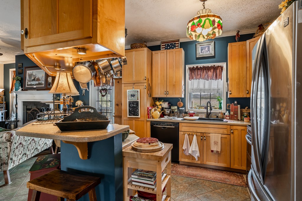 112 Deer Ridge Drive