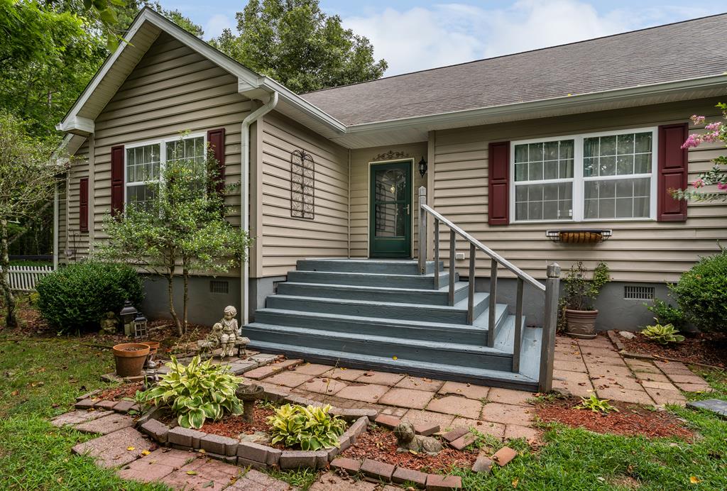 112 Deer Ridge Drive