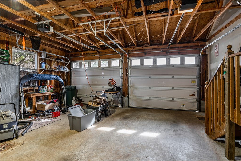 112 Deer Ridge Drive