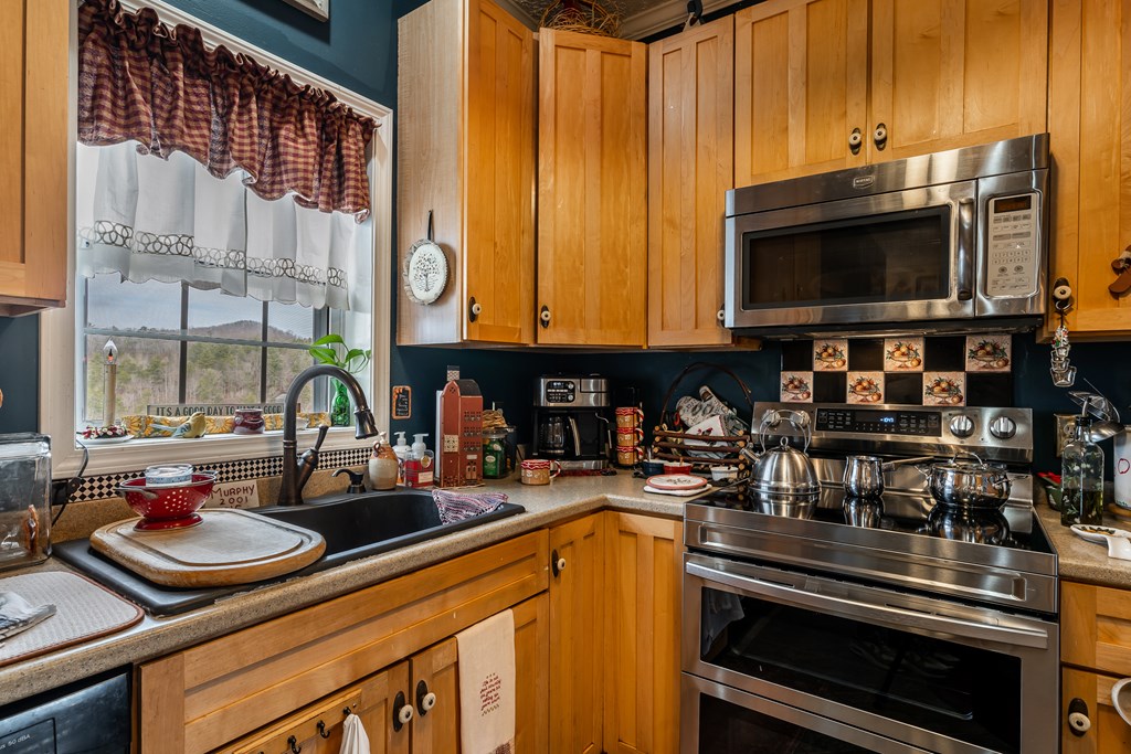 112 Deer Ridge Drive