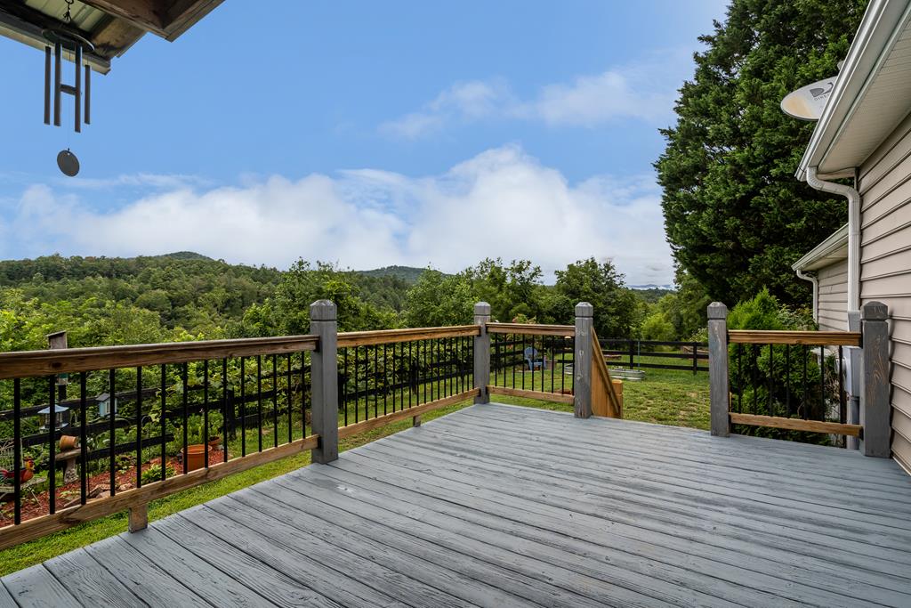 112 Deer Ridge Drive