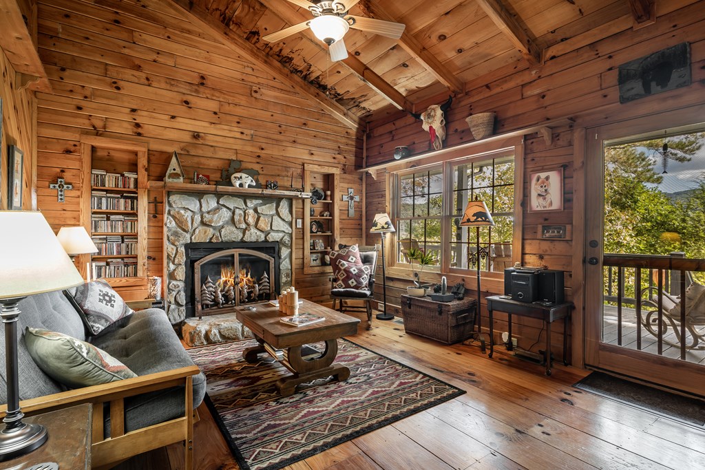 541 Mountain View Circle