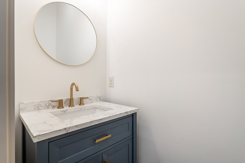 390 Fiddlers Way, Brasstown