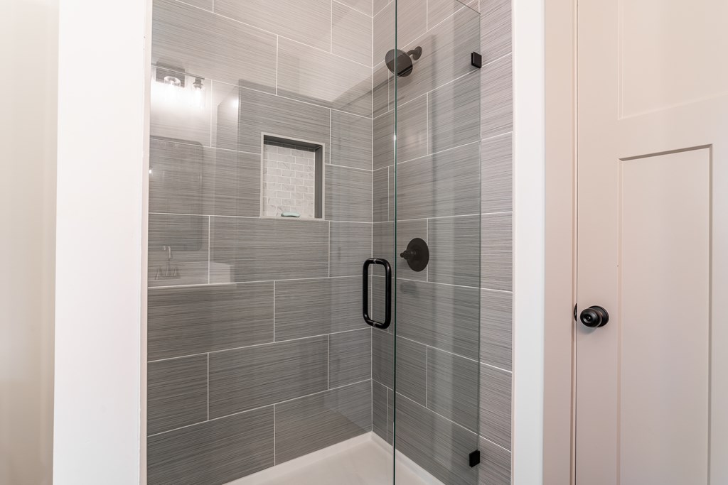 390 Fiddlers Way, Brasstown