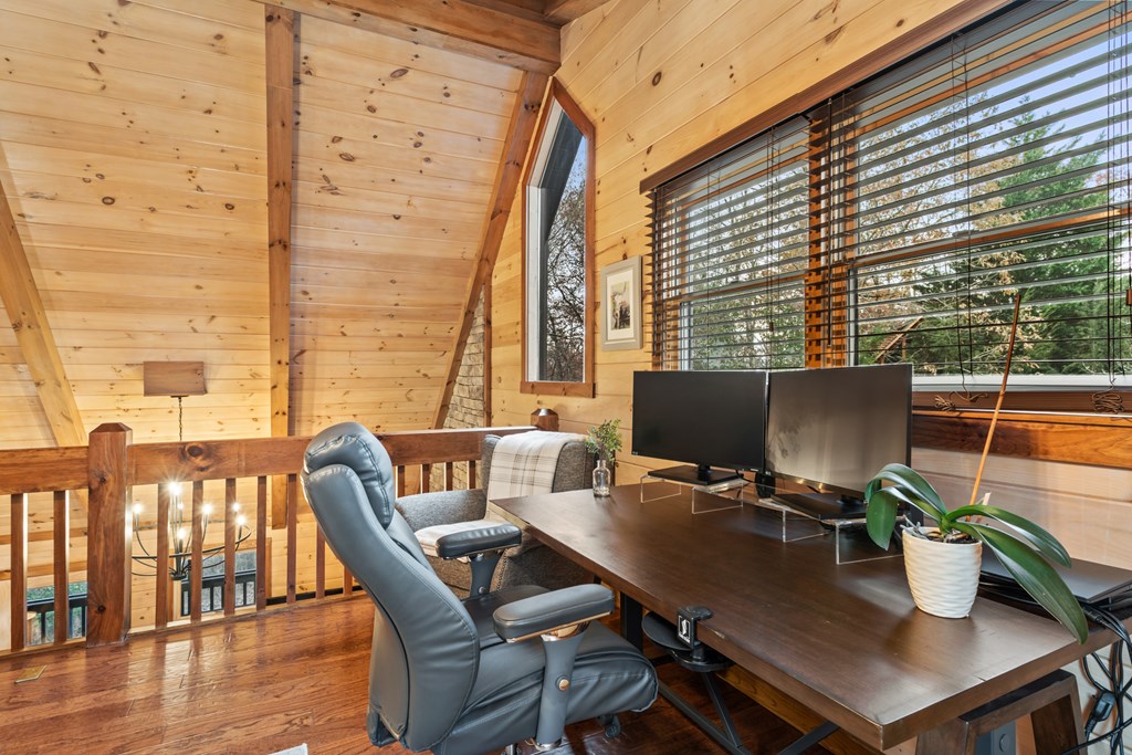 19 Chestnut Hills Road