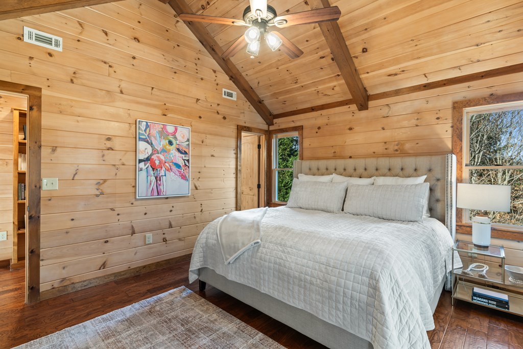 19 Chestnut Hills Road