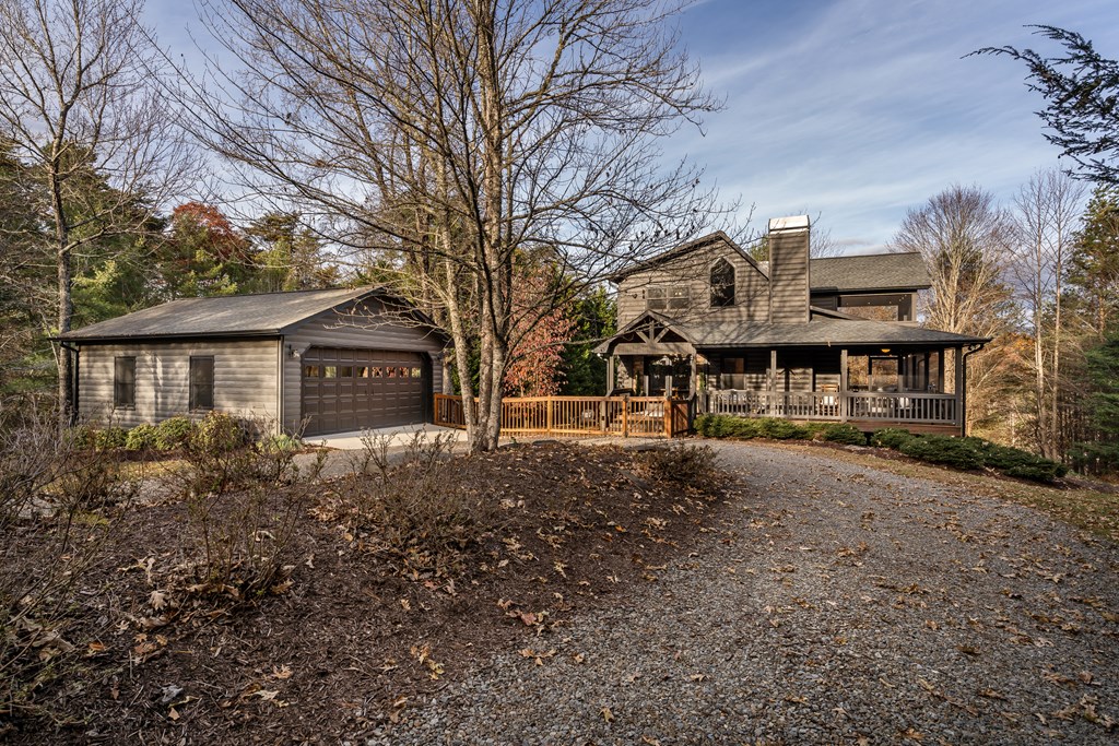 19 Chestnut Hills Road