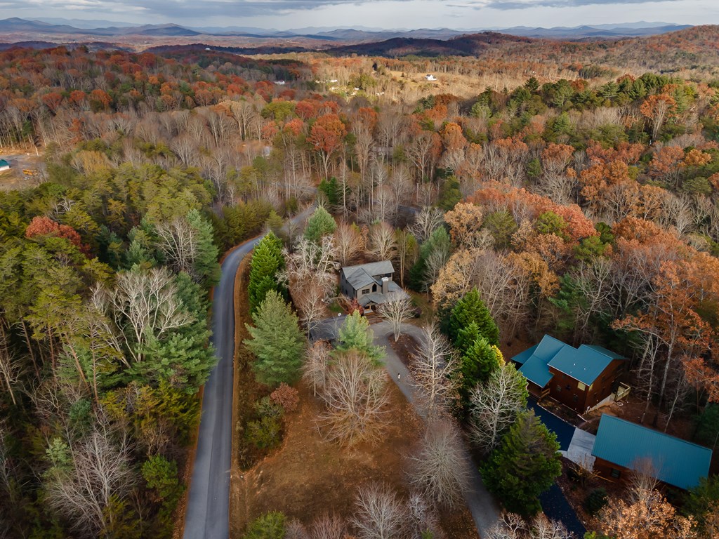 19 Chestnut Hills Road