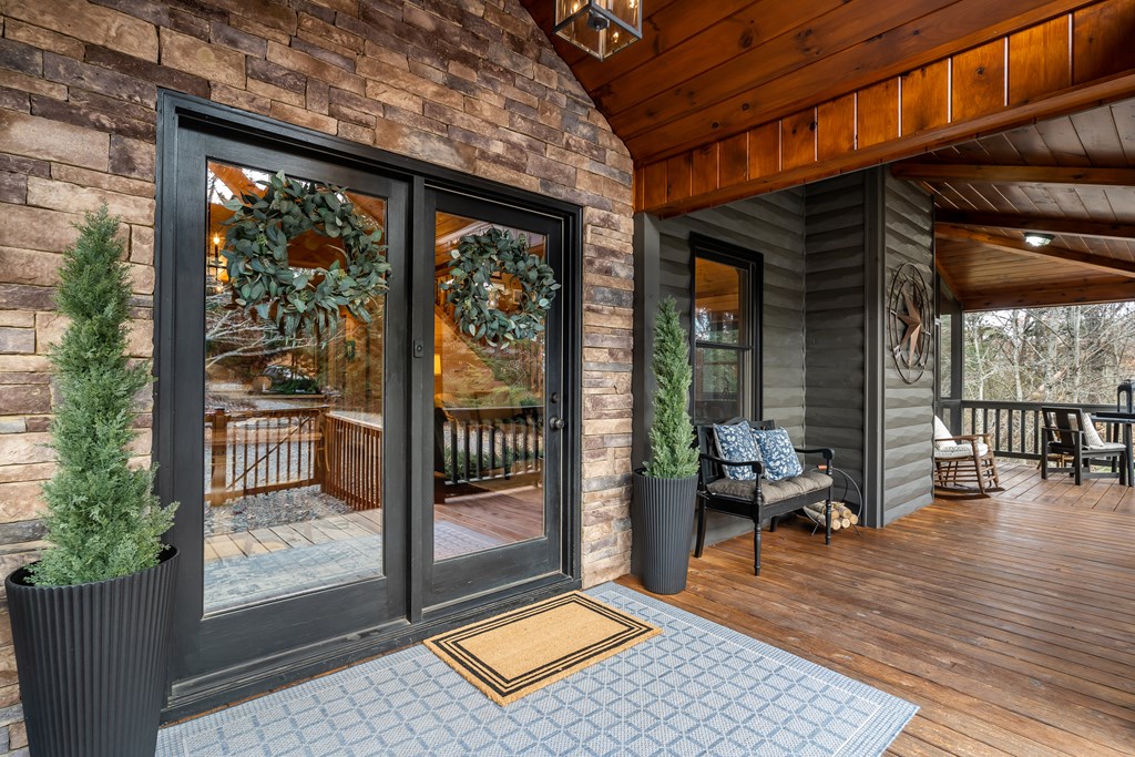 19 Chestnut Hills Road