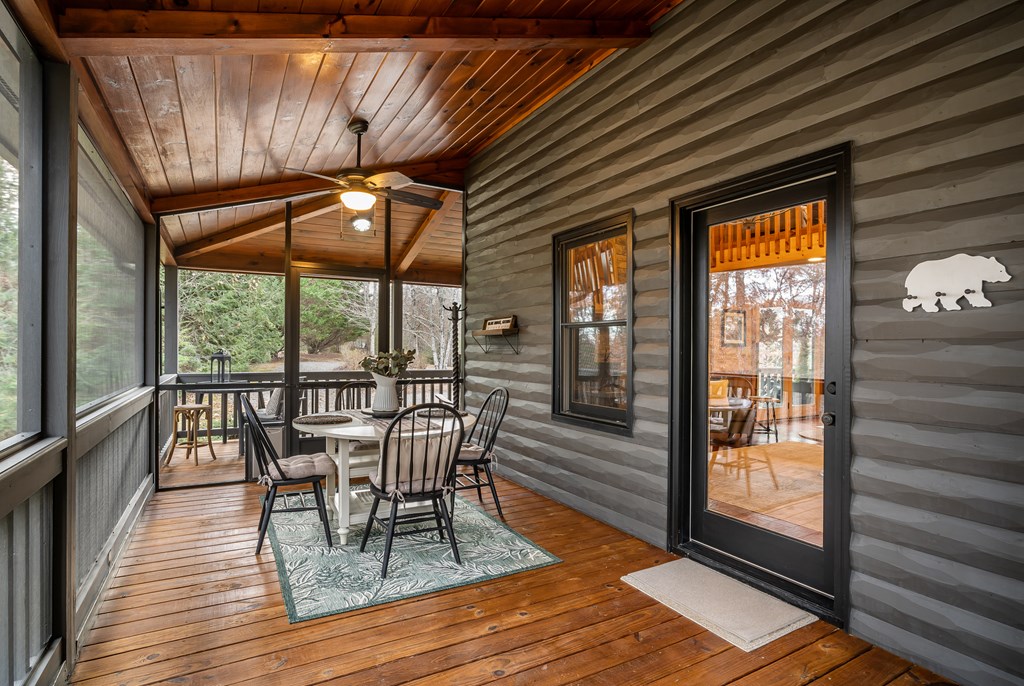 19 Chestnut Hills Road