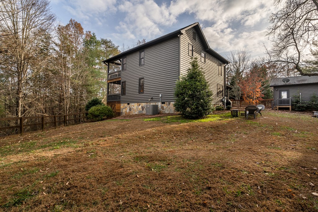 19 Chestnut Hills Road