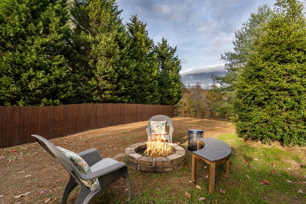 19 Chestnut Hills Road