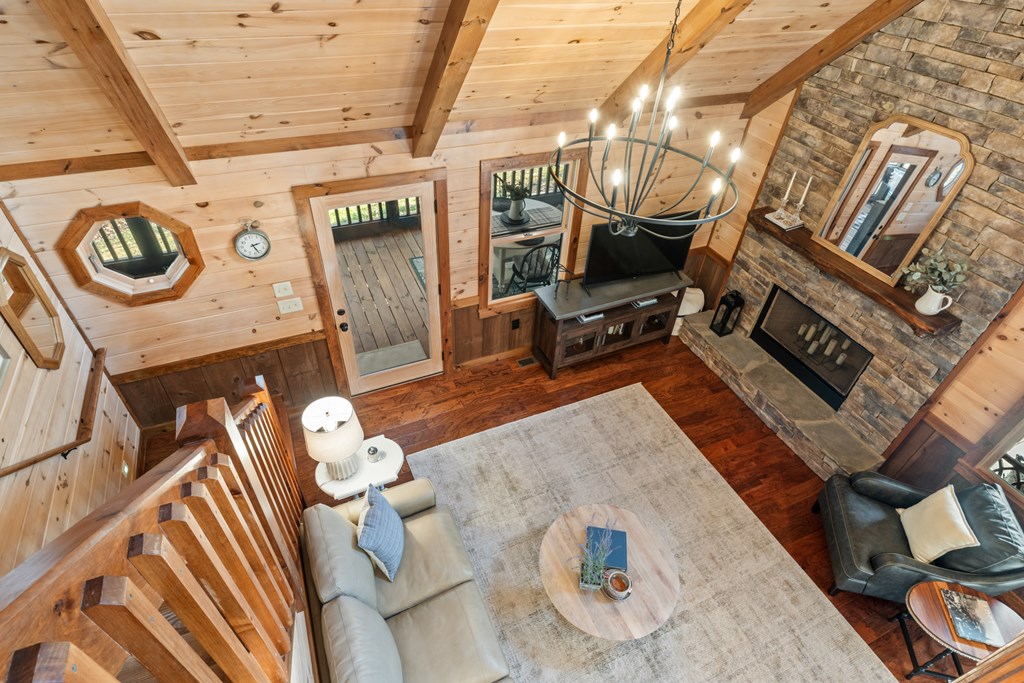 19 Chestnut Hills Road