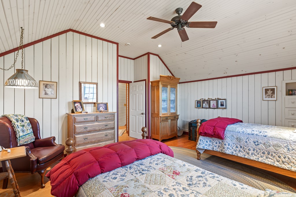 196 Mauldin Creek Road