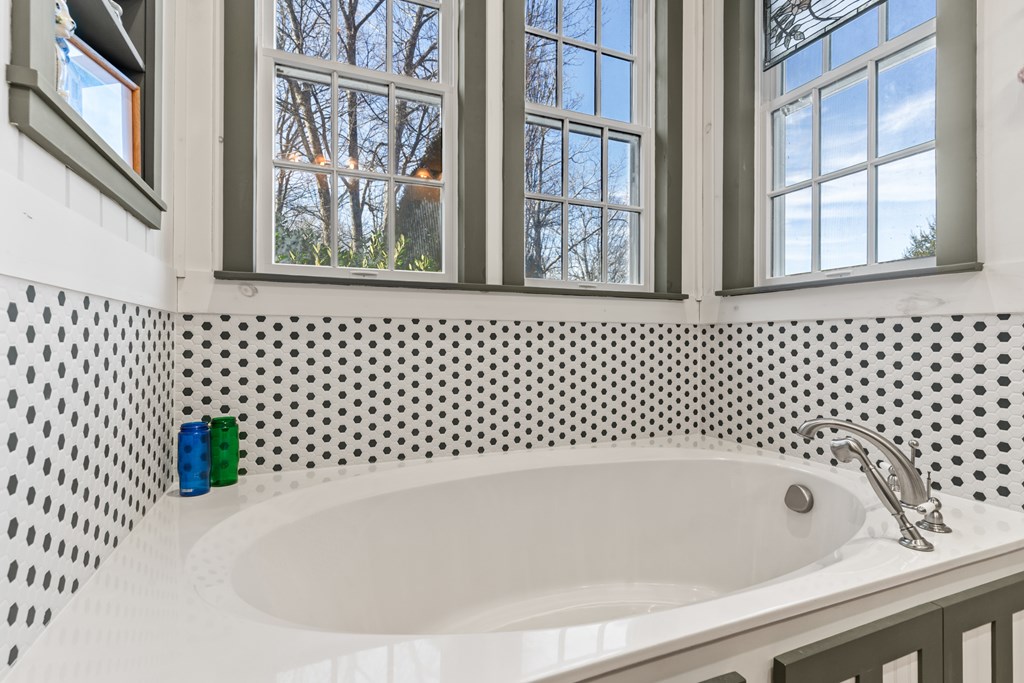 196 Mauldin Creek Road