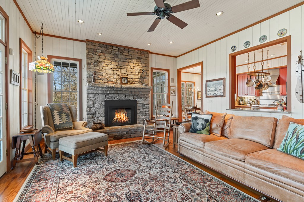 196 Mauldin Creek Road