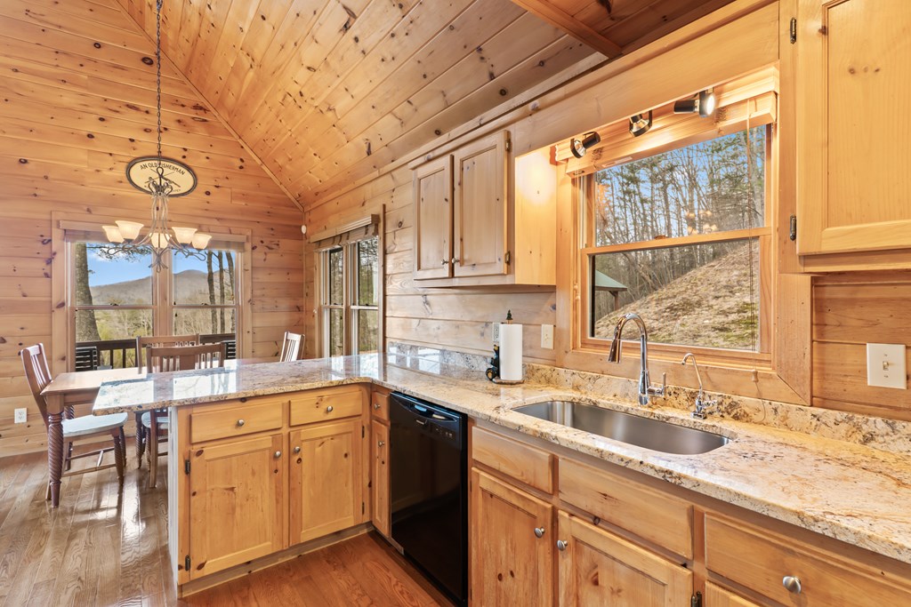 131 Toccoa Overlook Lane