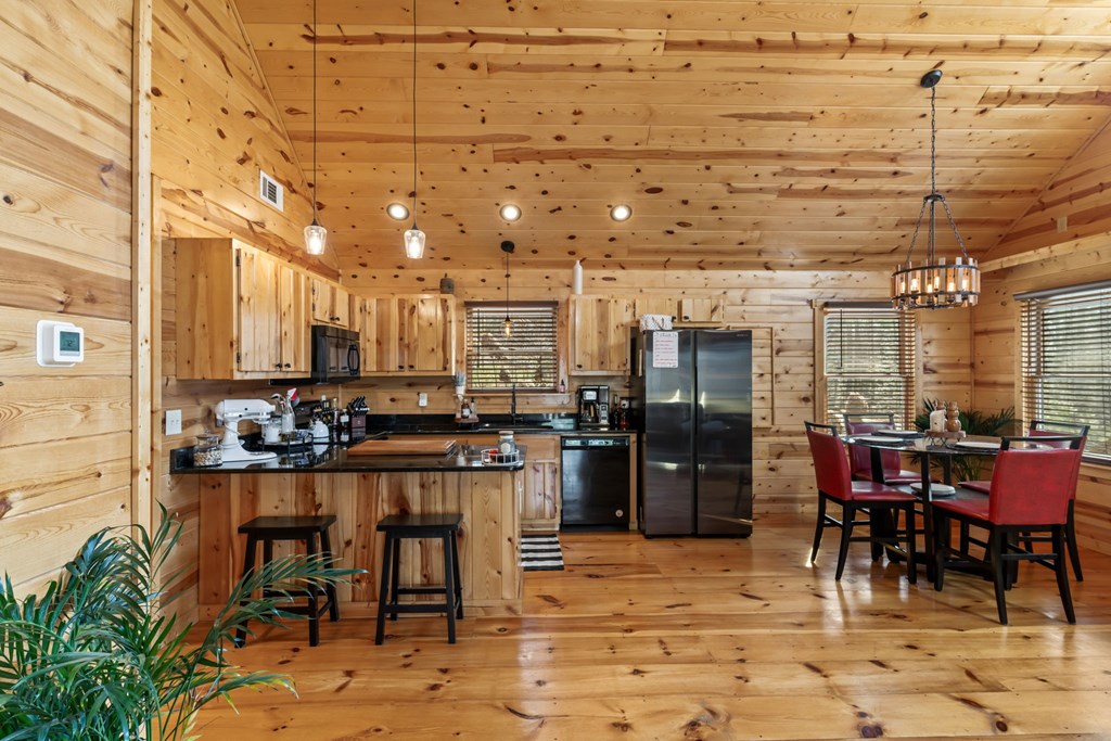 294 Whispering Hills Road