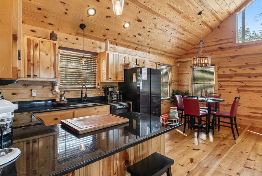 294 Whispering Hills Road