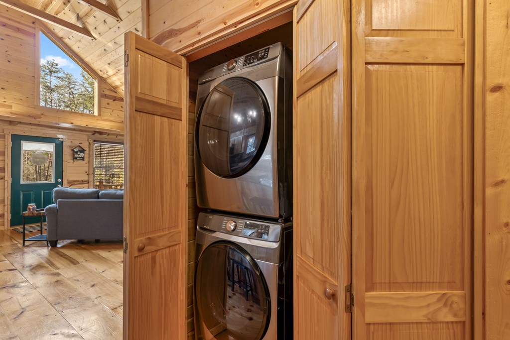 294 Whispering Hills Road