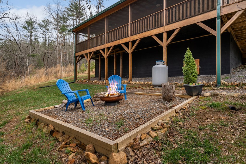 294 Whispering Hills Road